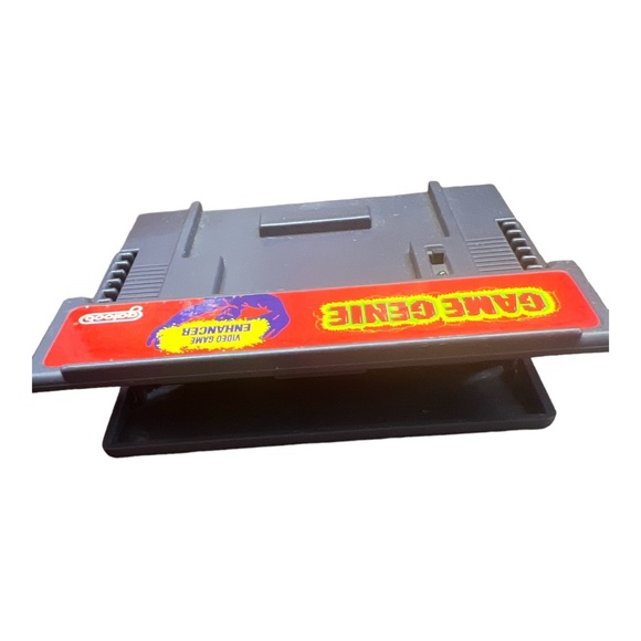 Vintage 1992 Nintendo Game Genie Video Game Enhancer Galoob - Picture 3 of 3